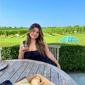 Meet your Posher, Carly